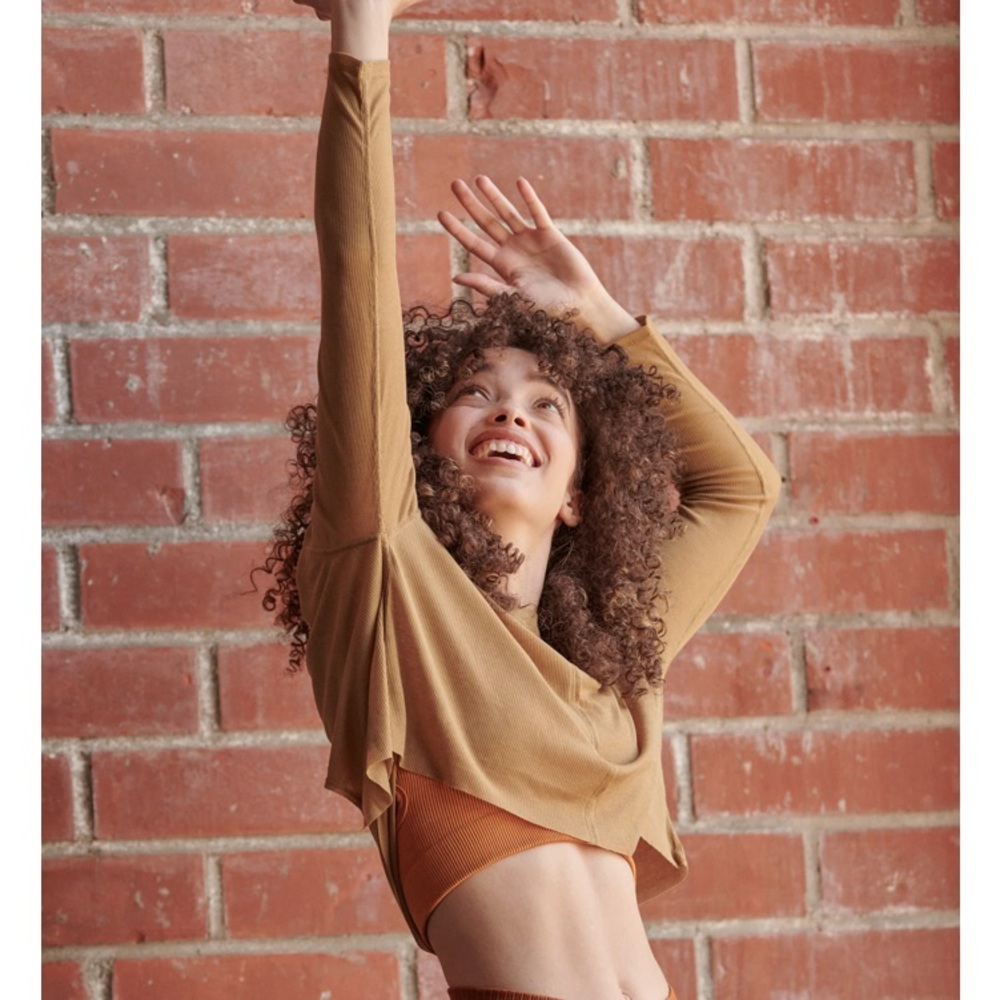 NEW Free People Movement Infinitee in Bistre